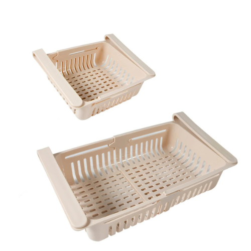 Duas gavetas organizadoras bege em tamanhos diferentes, ideais para organizar a geladeira.